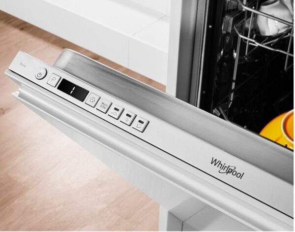 מדיח כלים אינטגראלי מלא WRIC3C26PF Whirlpool ווירפול