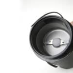 מטחנת קפה קומפקטית Black&Decker בלאק אנד דקר BXCG150E