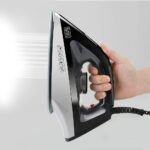 מגהץ קיטור עוצמתי כולל גיהוץ אנכי Black&Decker בלאק אנד דקר BXSS2200E