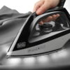 מגהץ קיטור עוצמתי כולל גיהוץ אנכי Black&Decker בלאק אנד דקר BXSS2200E