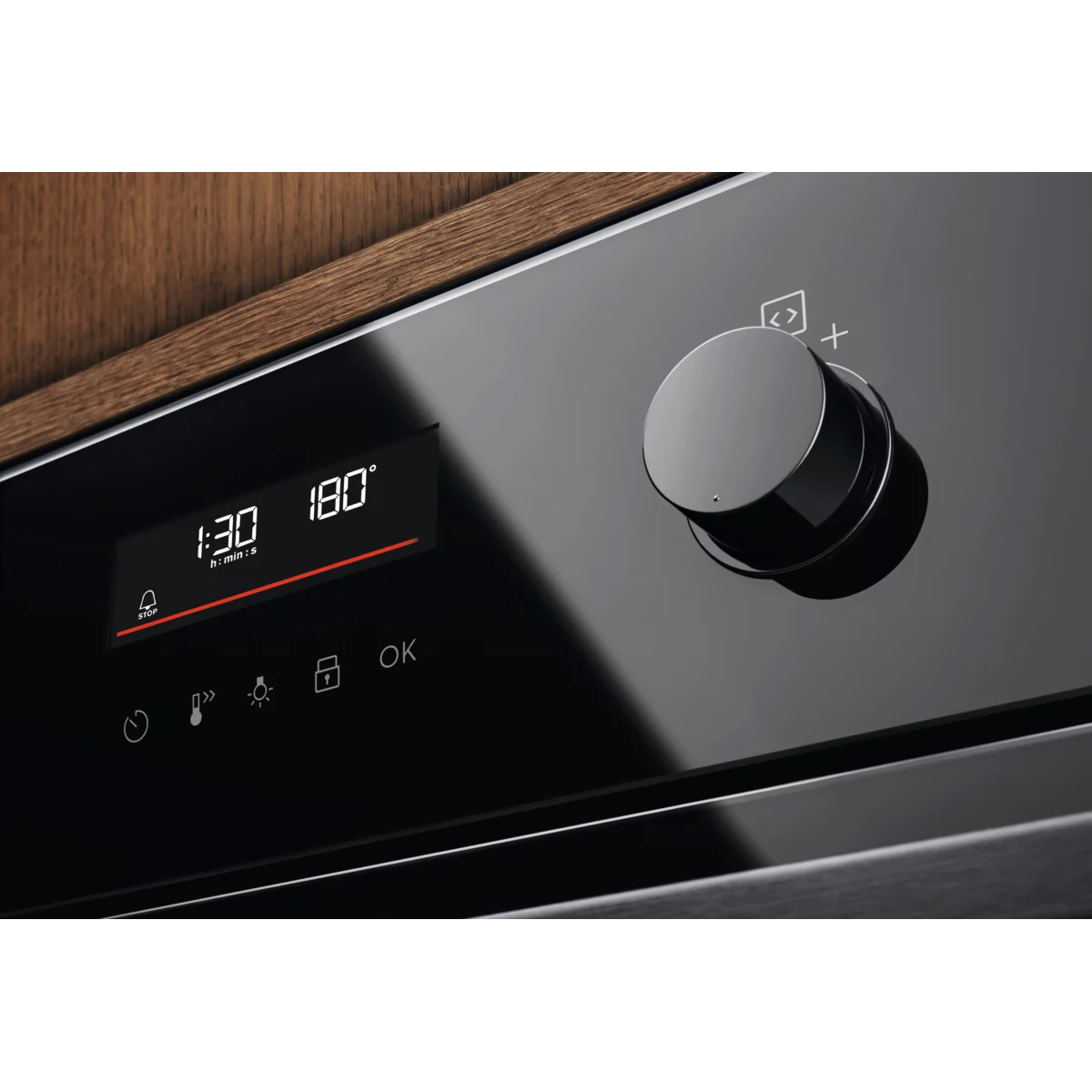 תנור בנוי פירוליטי EOP6401 אלקטרולוקס Electrolux