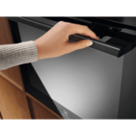 ⁦תנור בנוי פירוליטי EOP7422 אלקטרולוקס Electrolux⁩ – תמונה ⁦4⁩